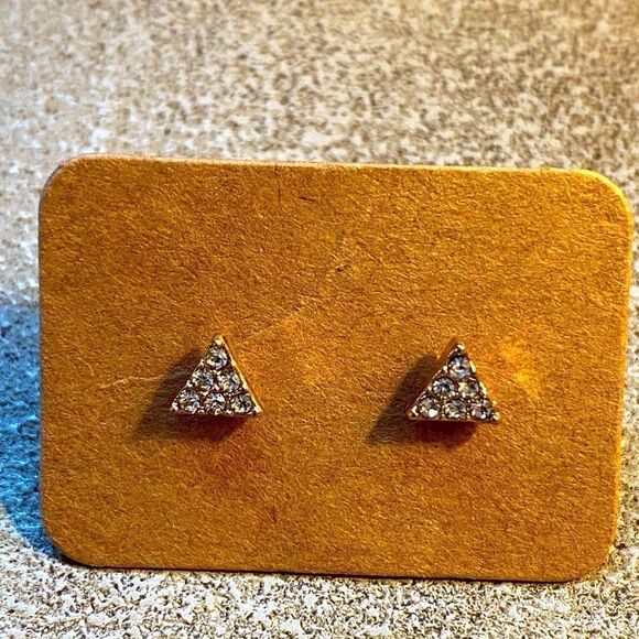 1263 - NWOT triangle faux diamond studs - Picture 1 of 4